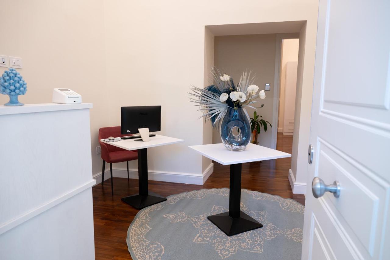 Bernini House Naples Hotel ภายนอก รูปภาพ