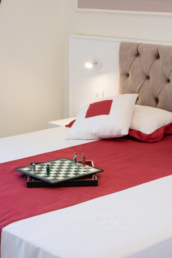 Bernini House Naples Hotel ภายนอก รูปภาพ